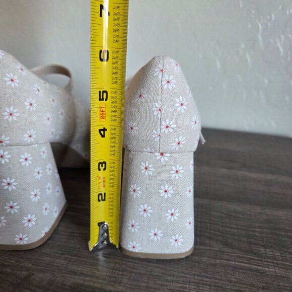 Madden Girl Mantel Mary Jane Platforms Daisy Print Chunky Block Heels Beige 9.5 - Picture 11 of 12